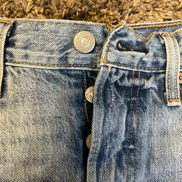 Levi Strauss shorts - Picture 2 of 5